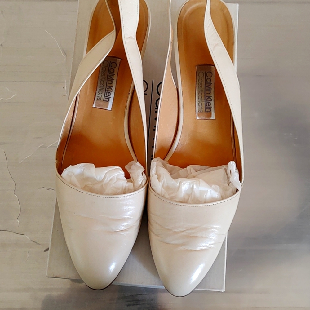 Calvin Klein 10  N cream leather shoes